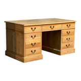 Flat oak desk