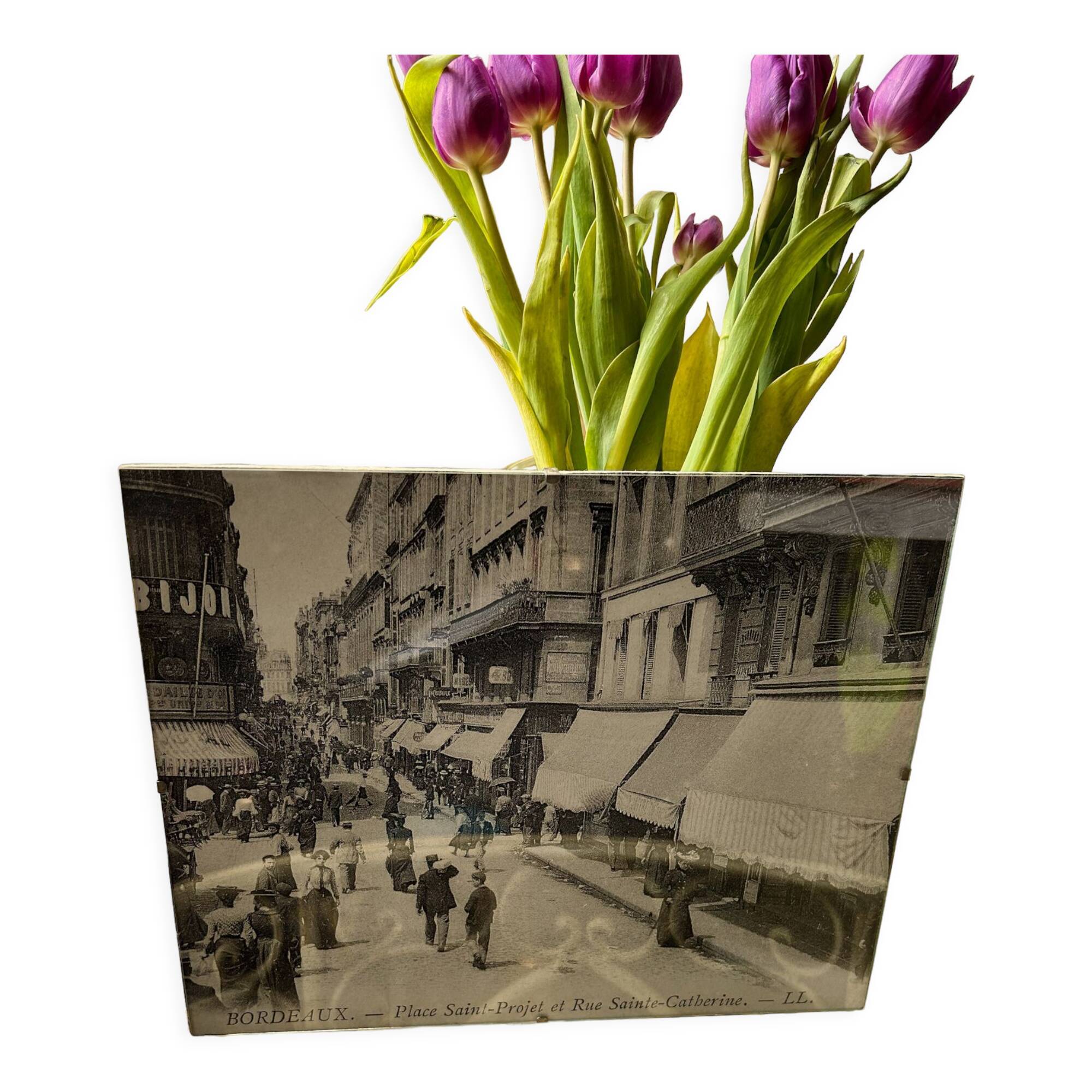 Bordeaux "Place Saint Projet" Black and White