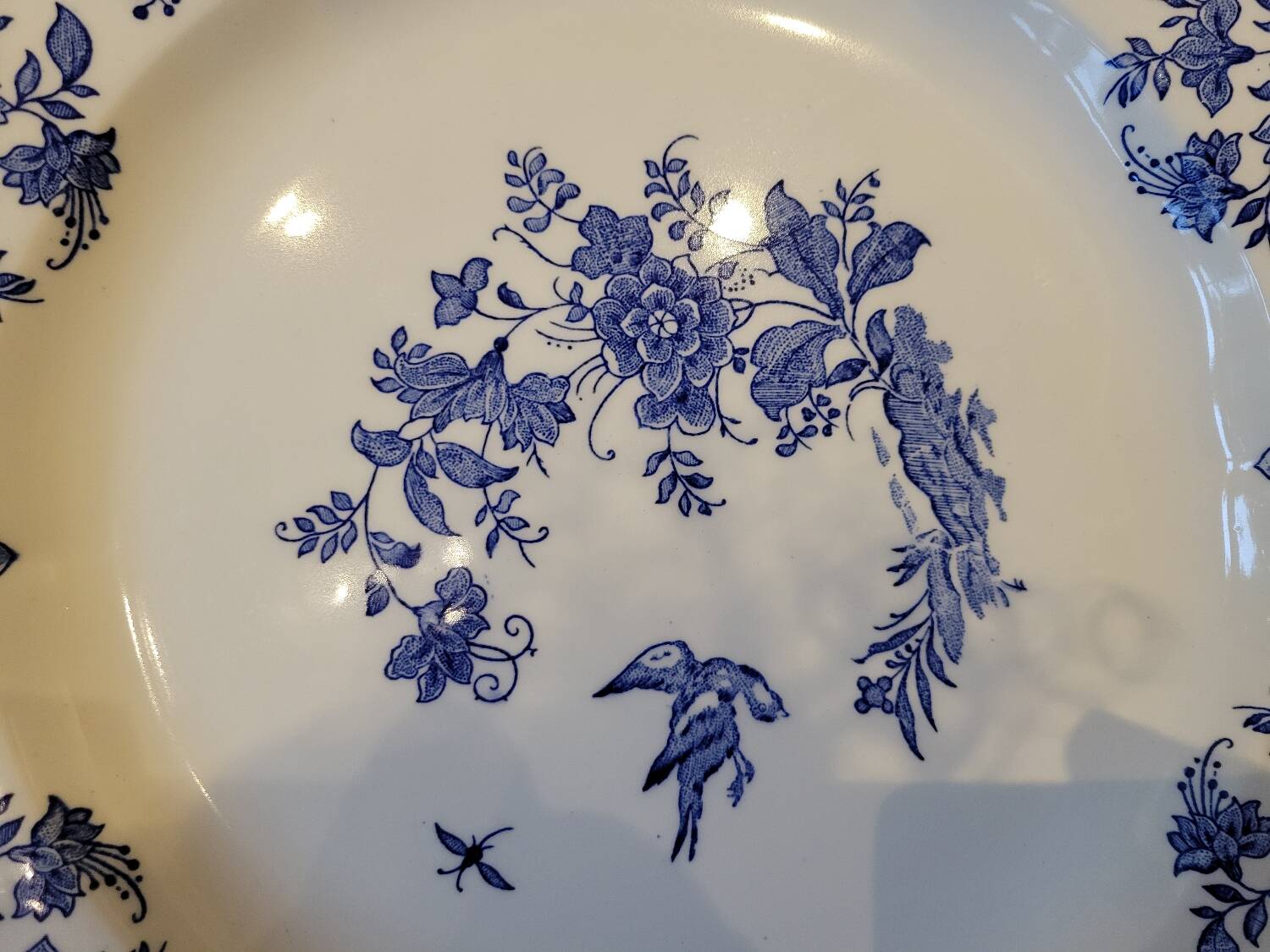 Blue dish in gien