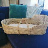 Vintage wicker couffin