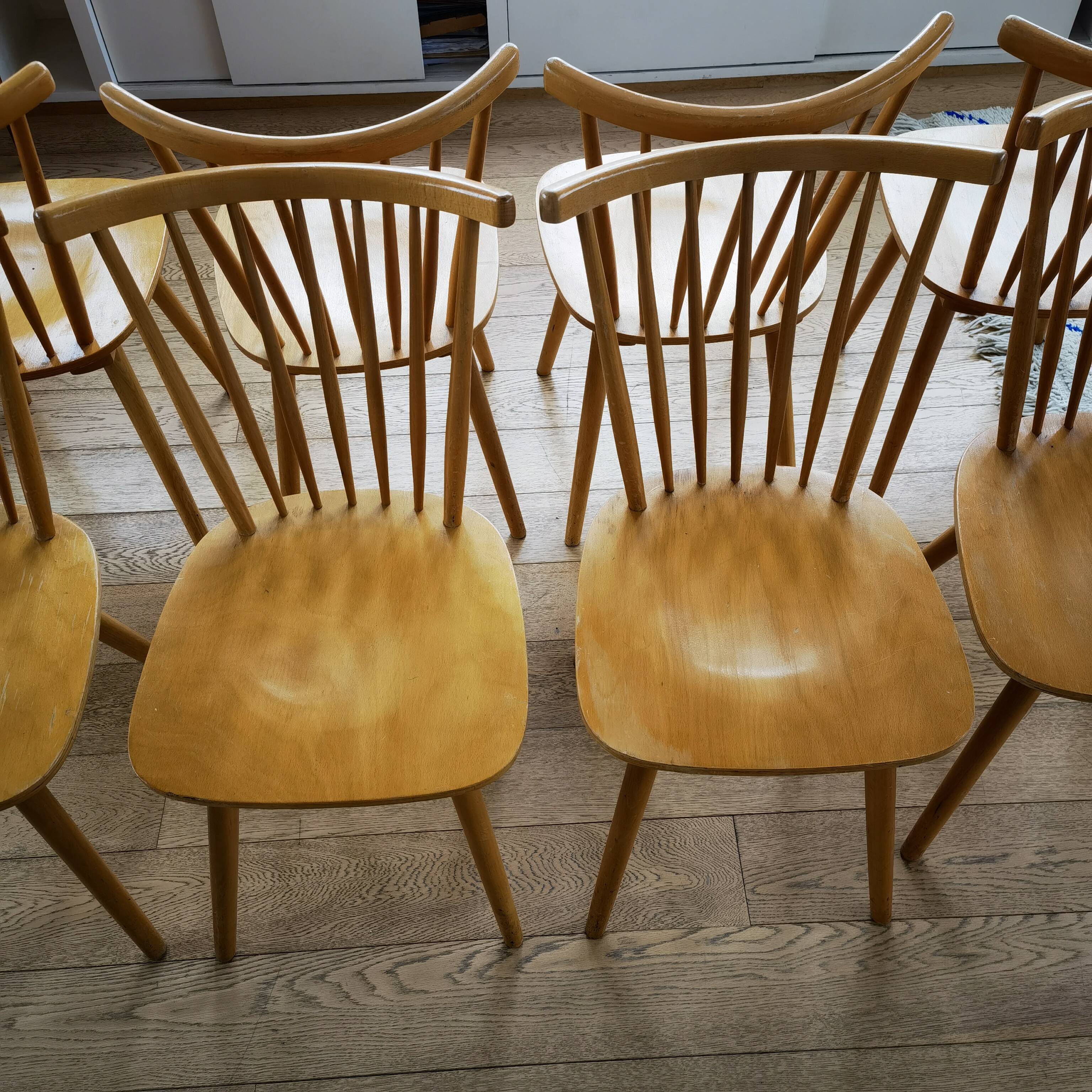 Set of 8 chairs in natural wood, back with 7 bars - tapiovaara type - 1970