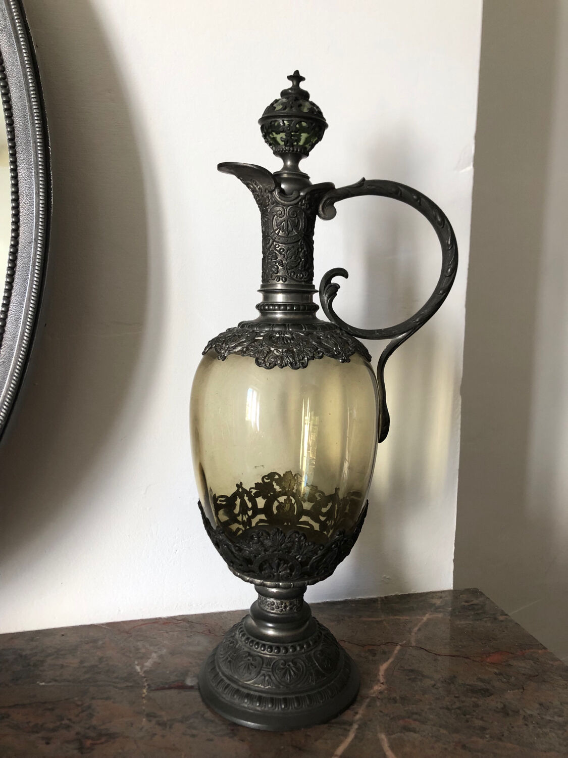 Aiguière étain et verre soufflé XIX style renaissance