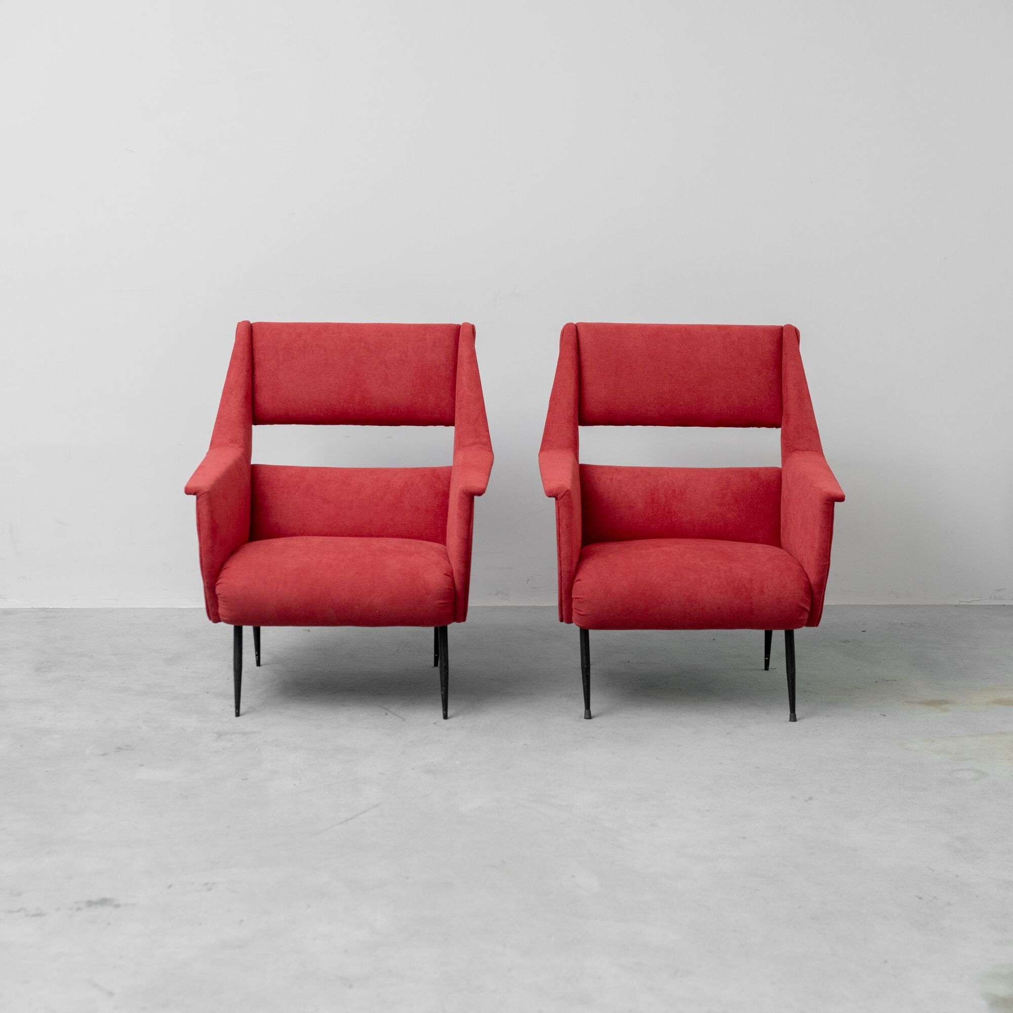 Pair of vintage red armchairs with armrests – 1960s/70s