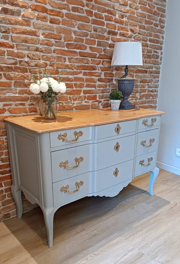 Commode style Régence en merisier