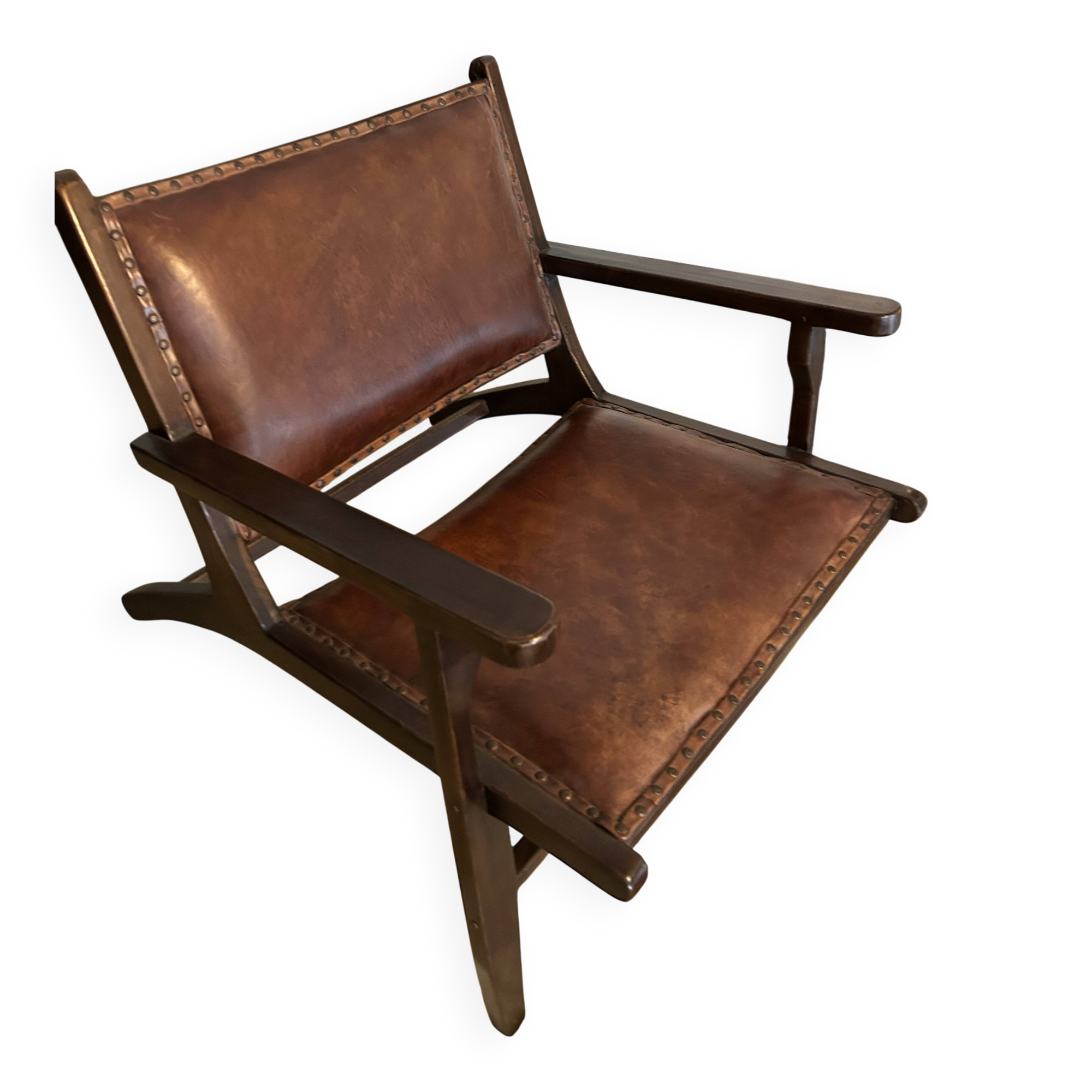 Armchair in wood and leather