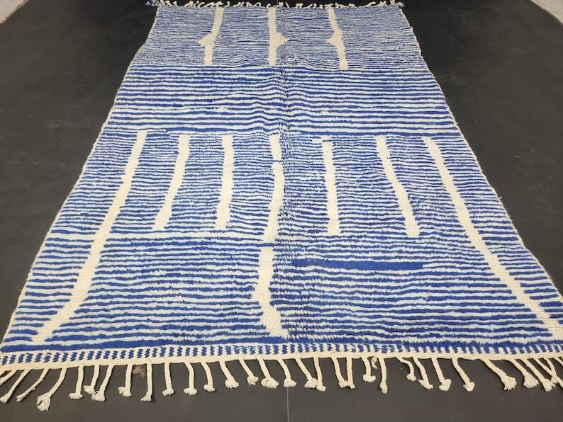 Authentic traditional handmade pure wool rug size 150/250 cm.