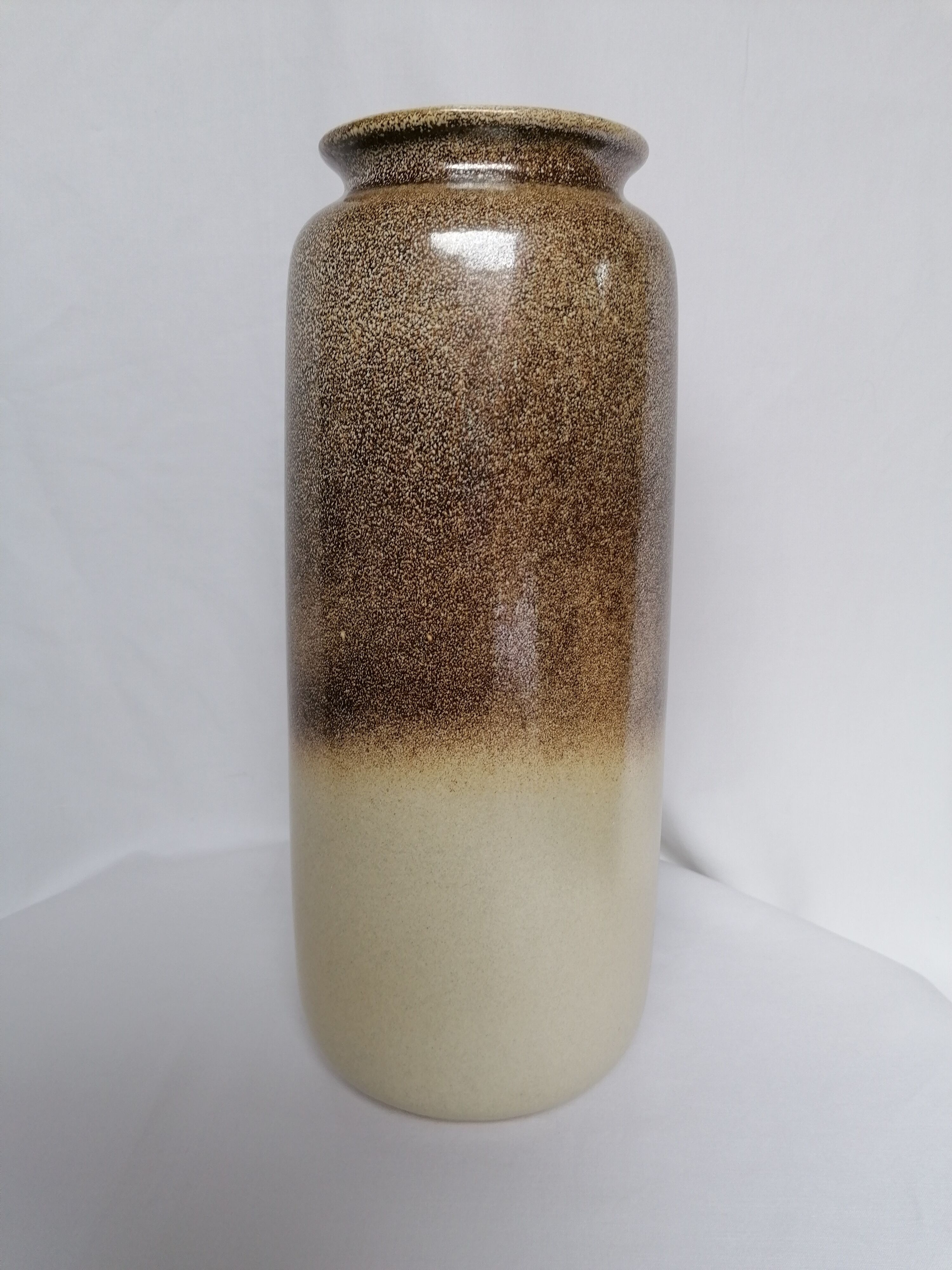 West Germany vase dating back to the 70s