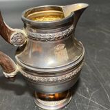 Teapot and milk jug set