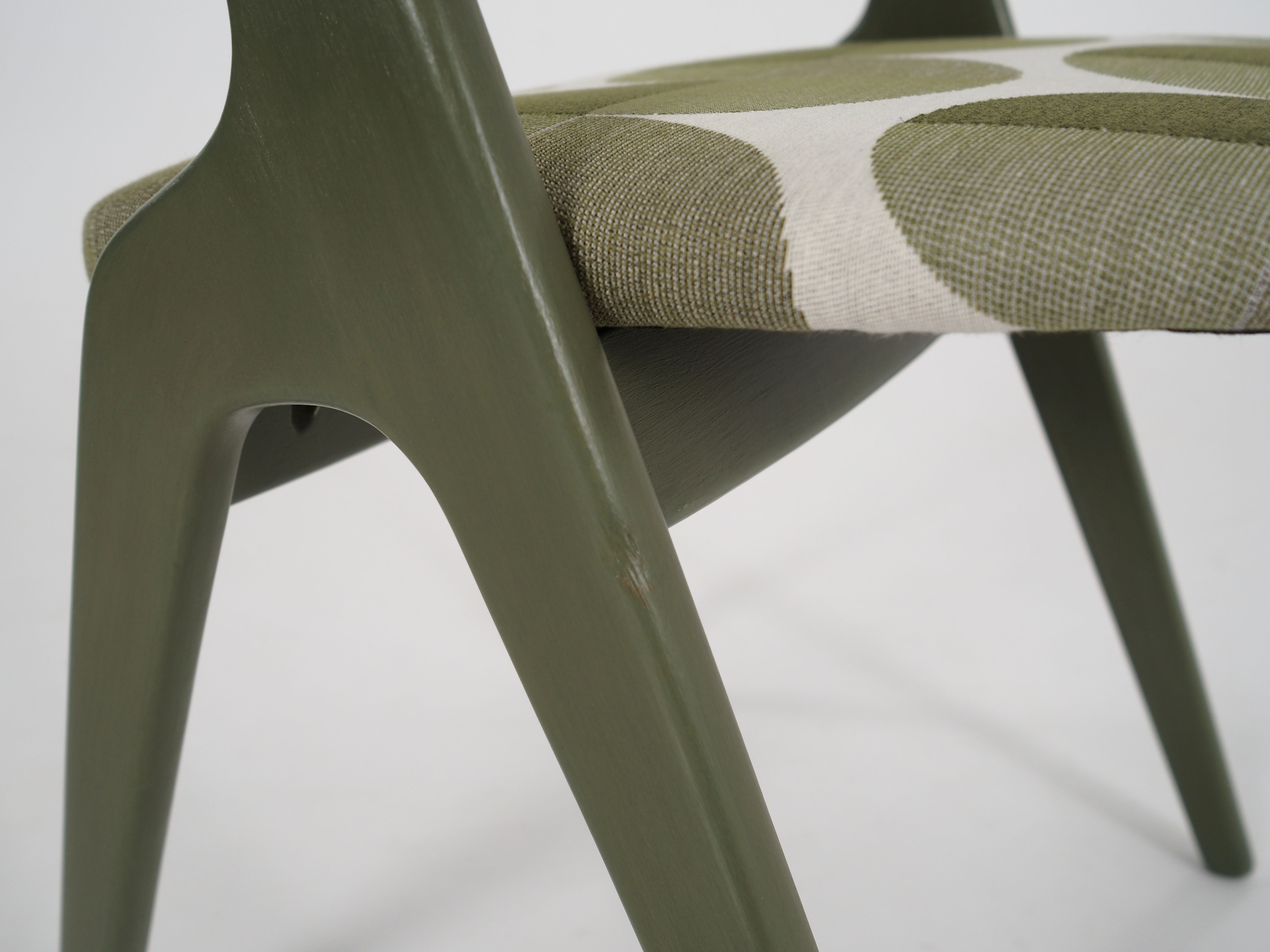 Olive green chair, Scandinavian design of the 70s