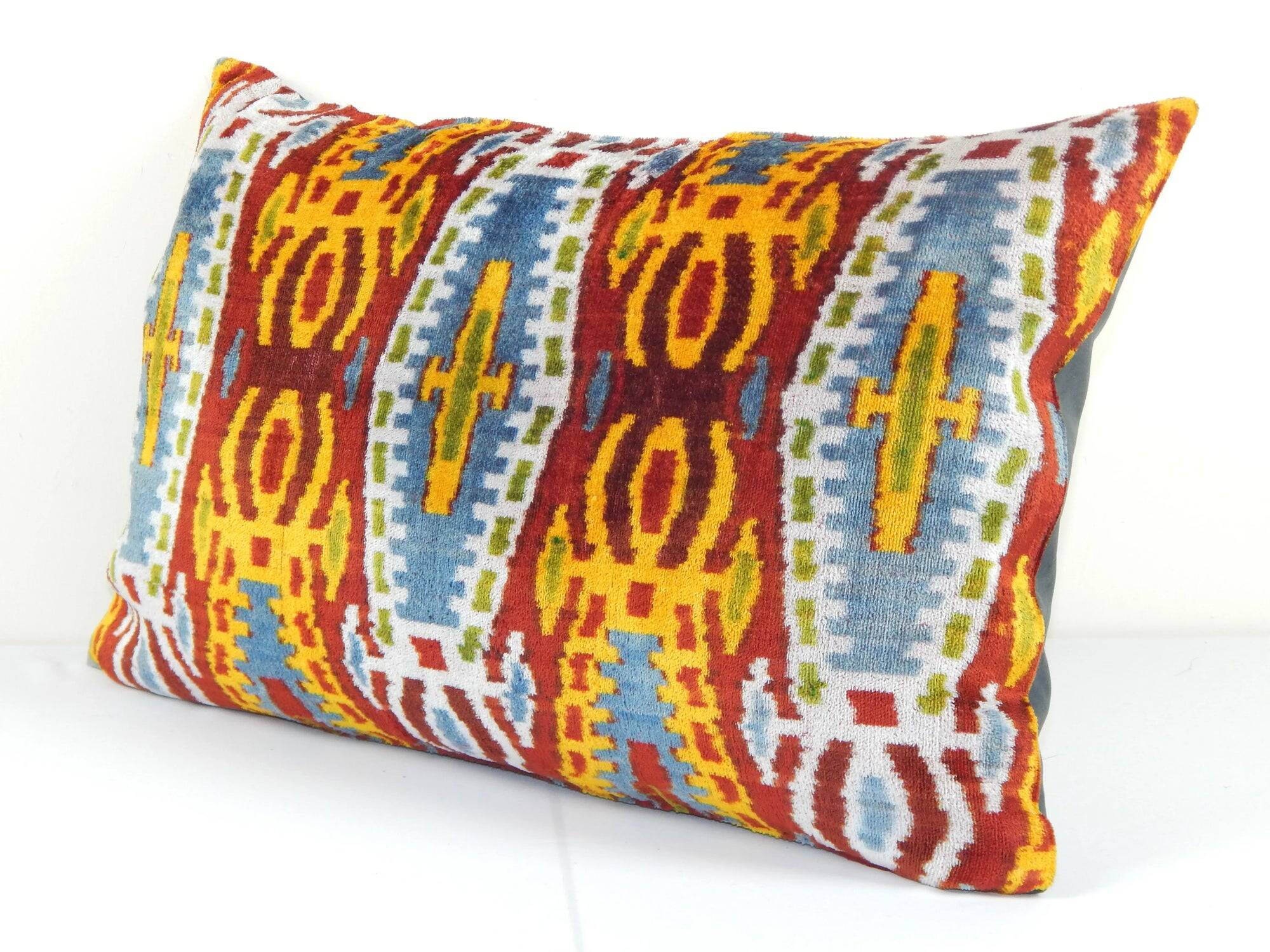 Vintage ikat cushion cover 61x41 cm