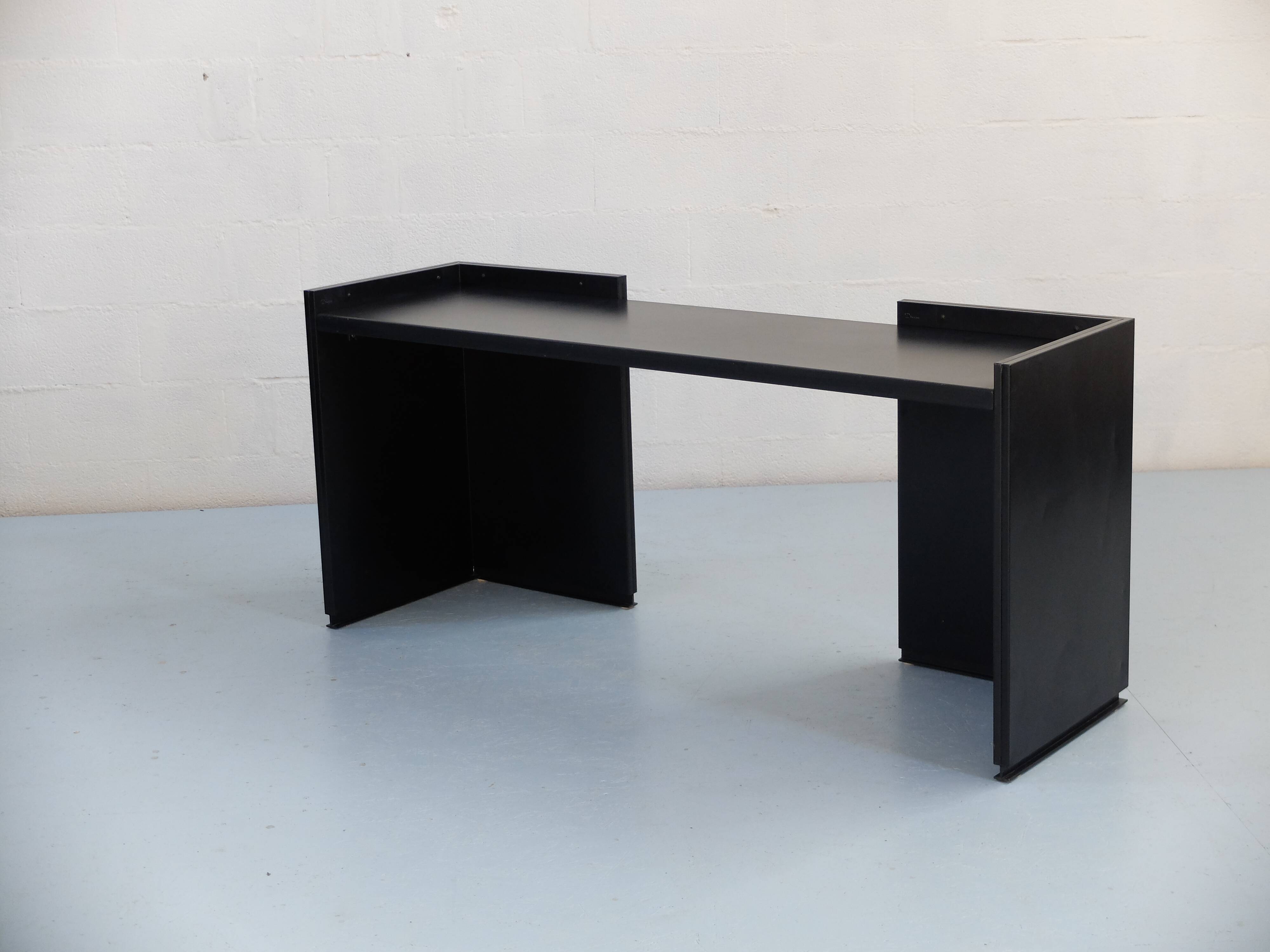 Console, bureau industriel par Osvaldo Borsani et Eugenio Gerli pour Tecno