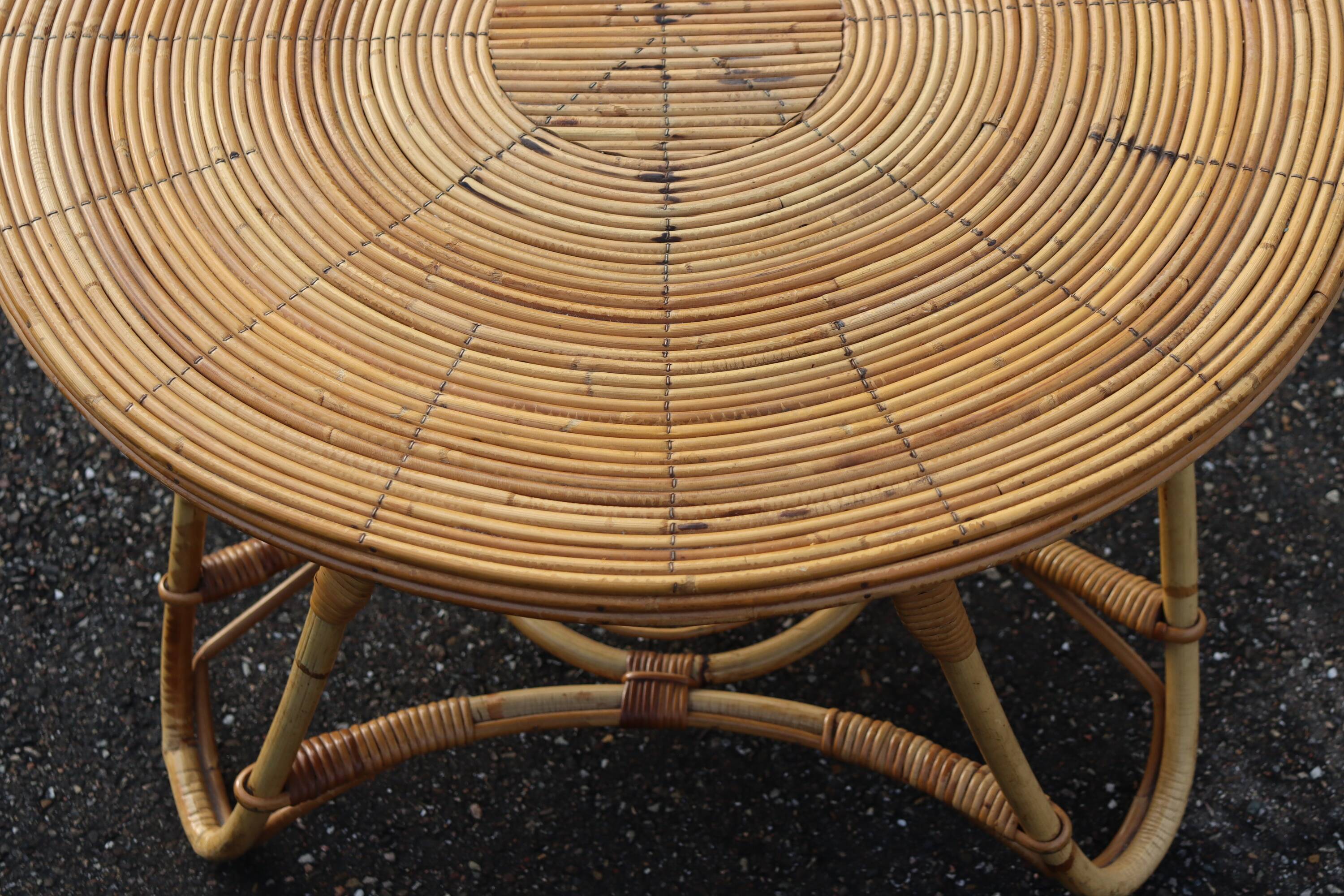 Round rattan coffee table in the Audoux Minet style