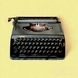 Old Brother 220 Deluxe mechanical typewriter - Made in Japan