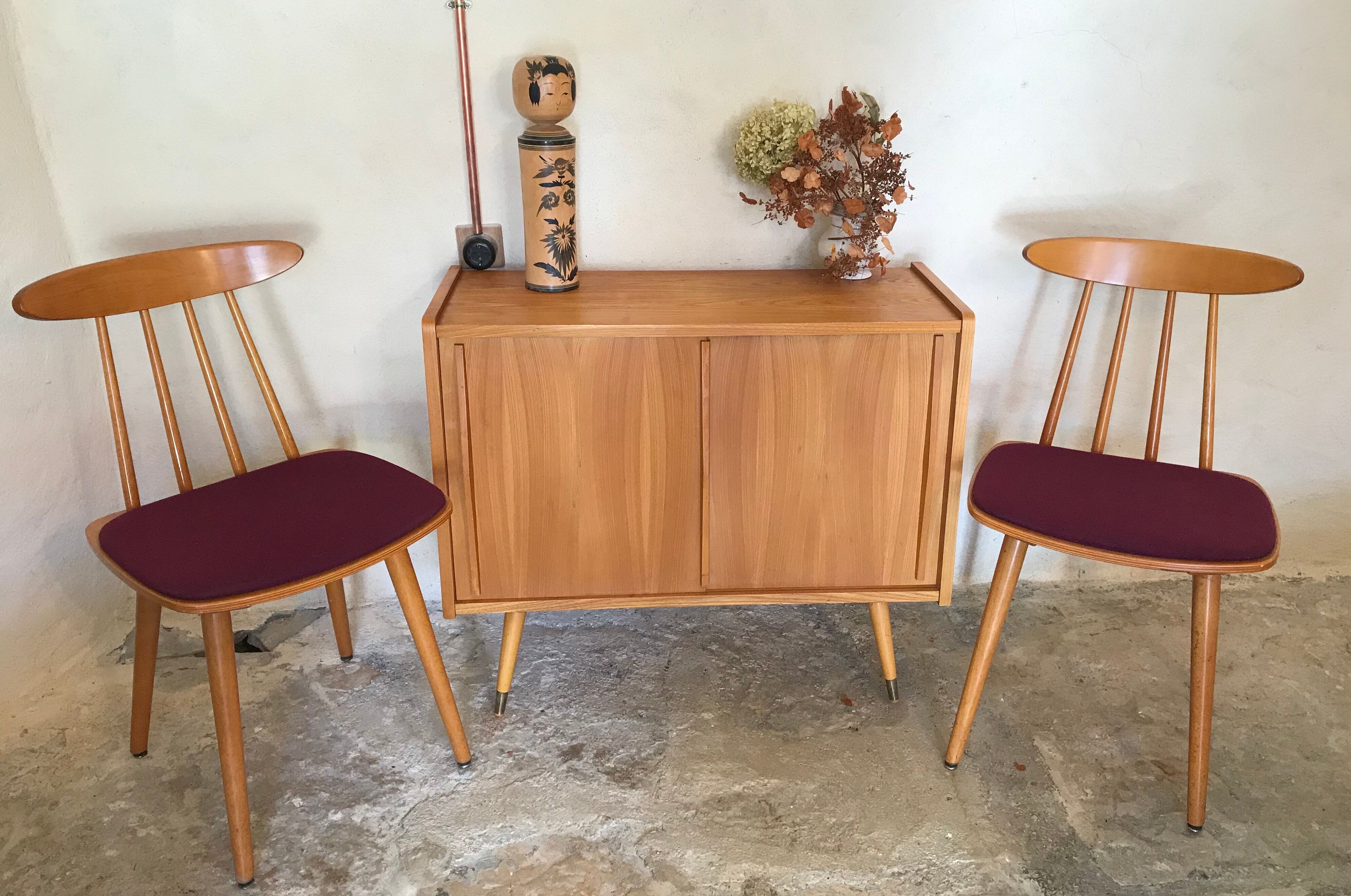 Set of two chairs stamped Hiller 1960's feet compass Scandinavian design