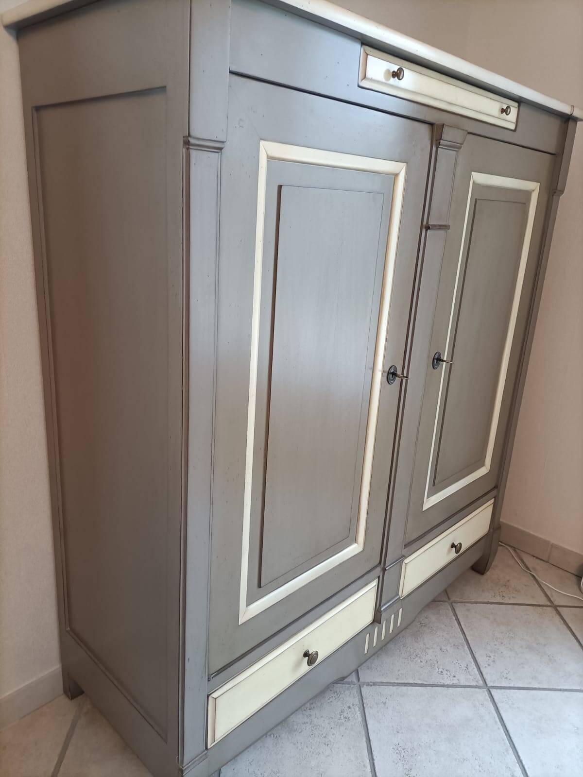 Vaisselier ou commode crozatier