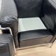 Fauteuil LC2 en cuir noir avec cadre chromé par Le Corbusier pour Cassina, 1965