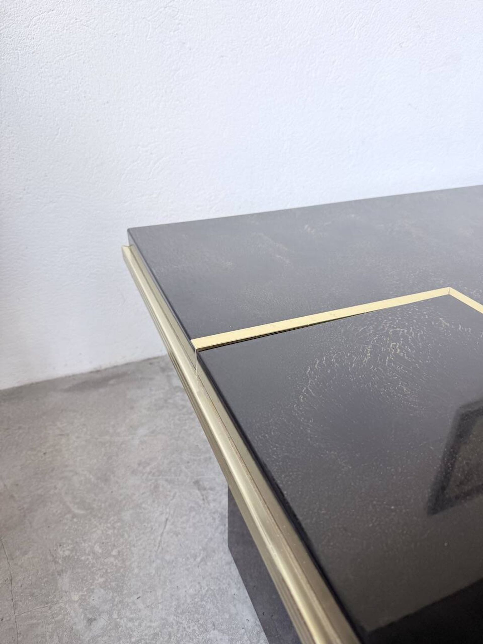"Rizzo" lacquered and brass coffee-bar table from the 1970s.
