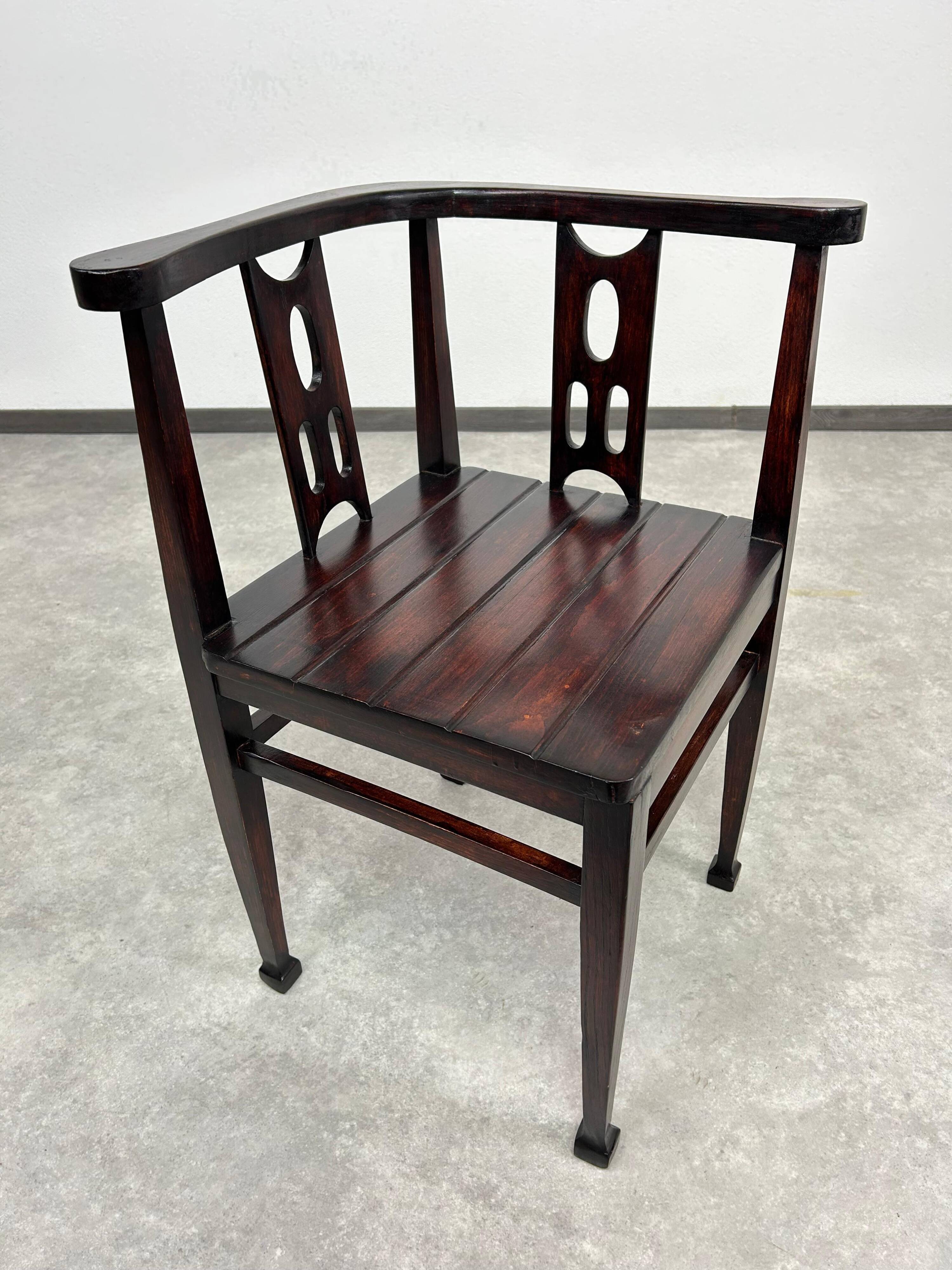 Fauteuil d'angle Jugendstil attribué à Josef Hoffmann