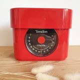 Terraillon 1976 red scale