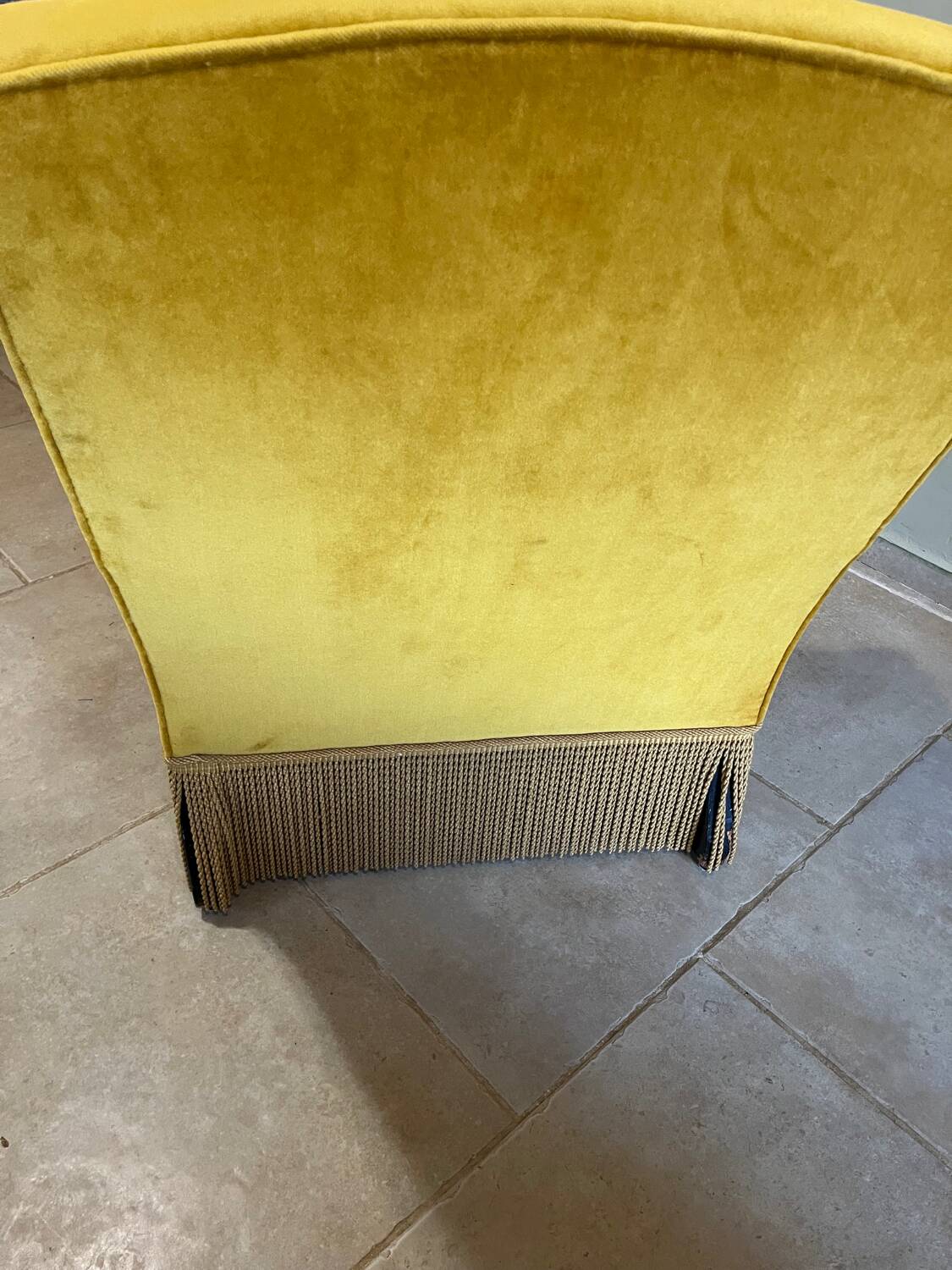 Golden velvet daybed