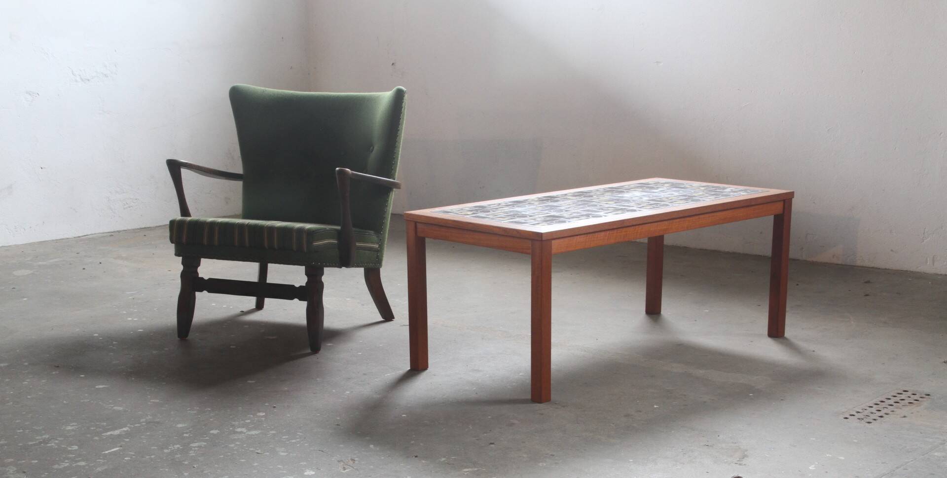 Table basse en teck danois avec plateau en carreaux de céramique, années 1960