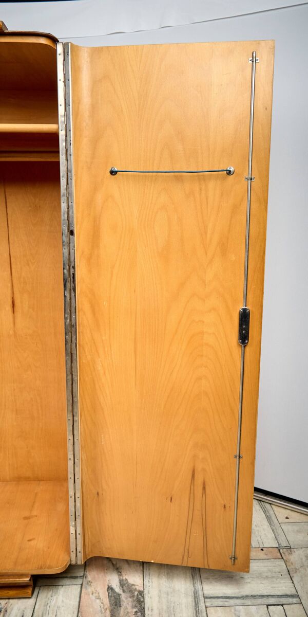 Armoire Art Déco par Jindřich Halabala, années 1960, Tchécoslovaquie