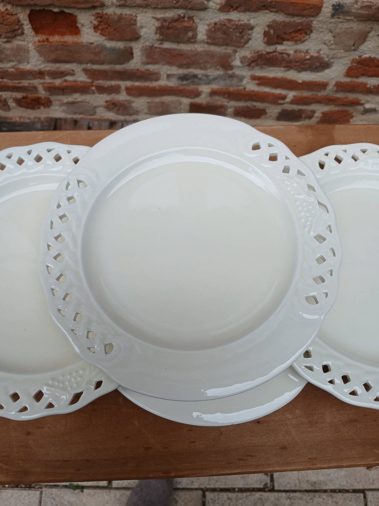 12 Italian ceramic plates