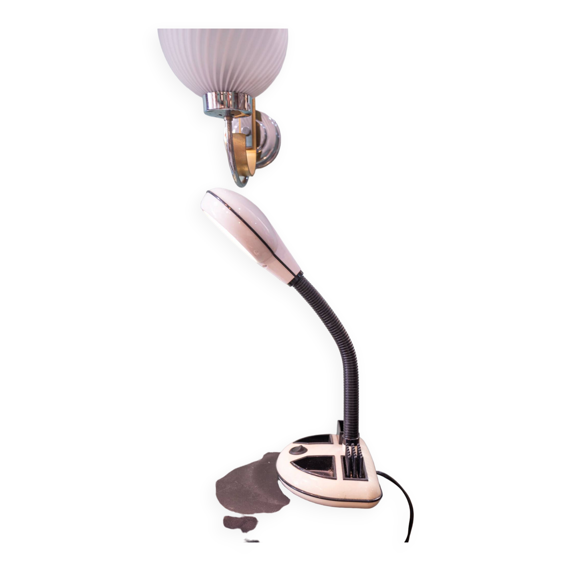 Rabbit Tanaka Gooseneck desk lamp, black and white by Kyoji Tanaka 1985, Hong Kong