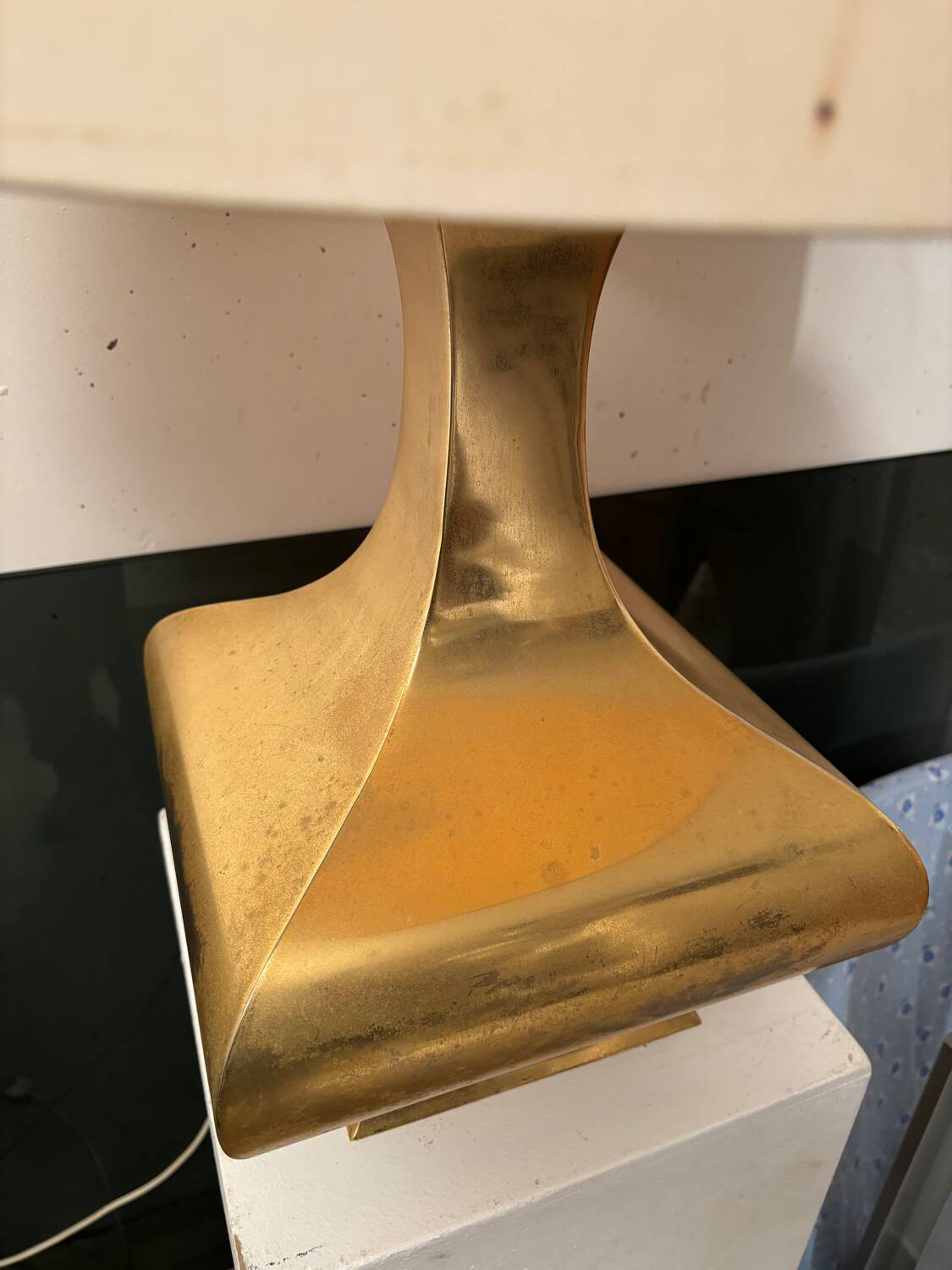 Aran table lamp in brass.Ciangiacomo creation 1970