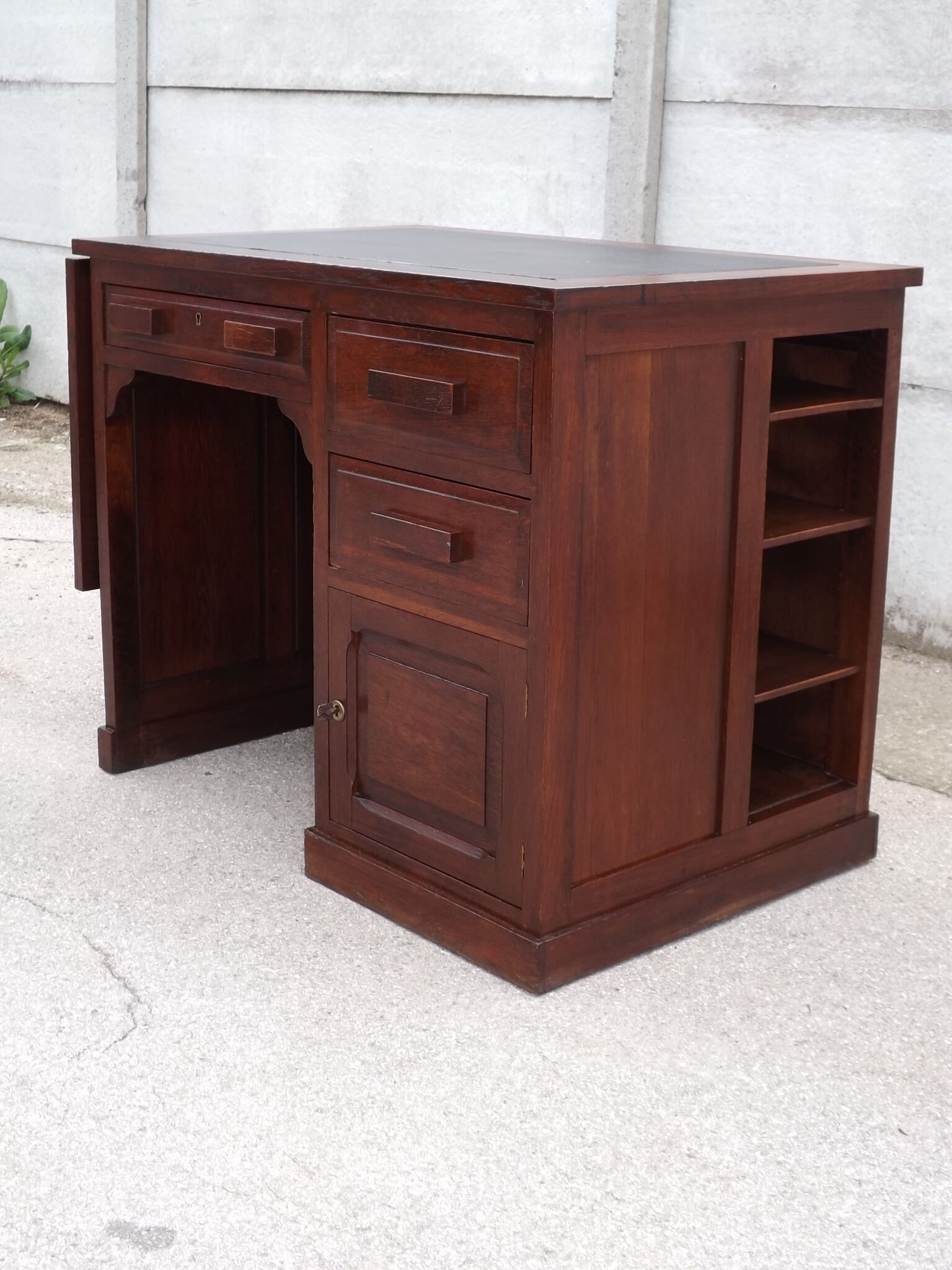 1940 oak desk