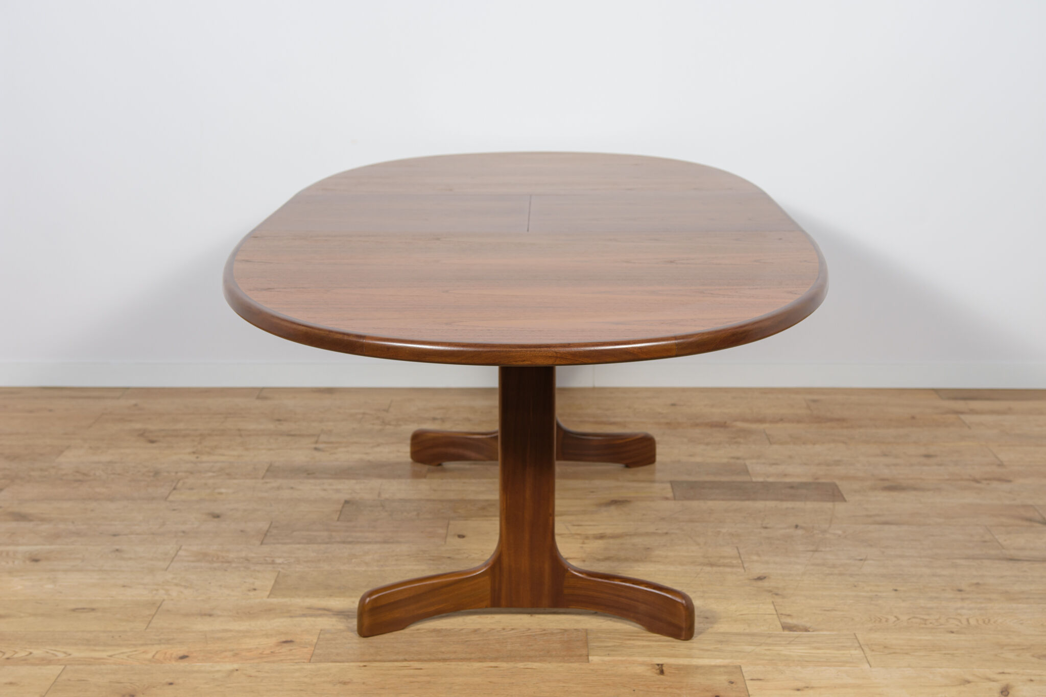 Mid-Century Oval Dining Table in Teak from G-Plan, United Kingdom, 1960s