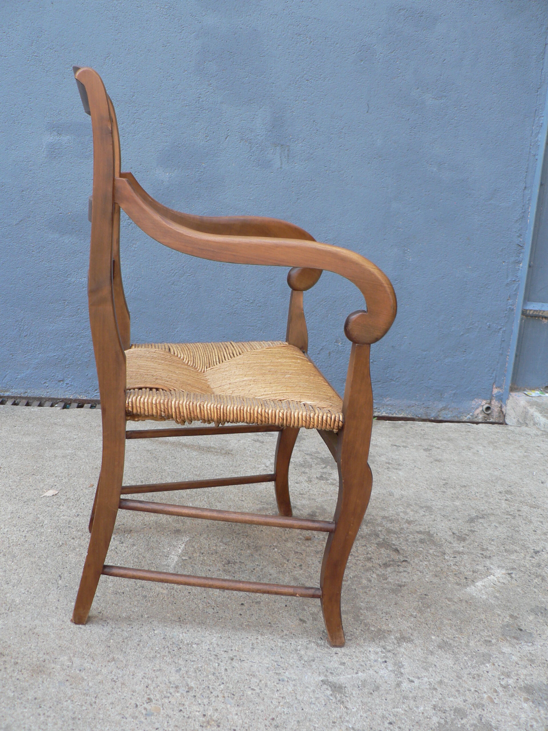 Straw provencal armchair