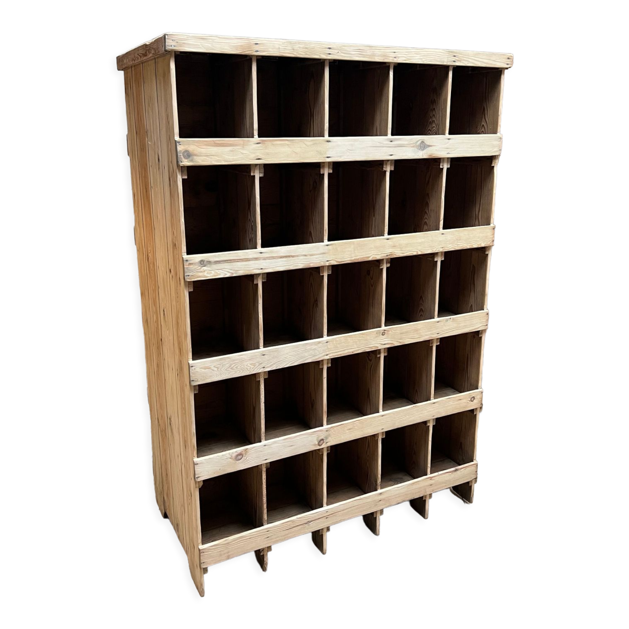 Double-sided locker craft furniture