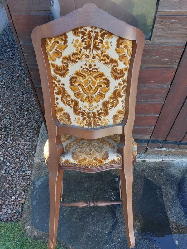 Chaise ancienne
