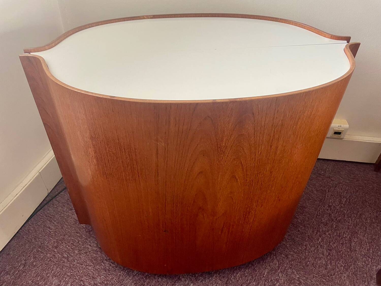 Tecno Jamaica bar cabinet by Gerli Eugenio