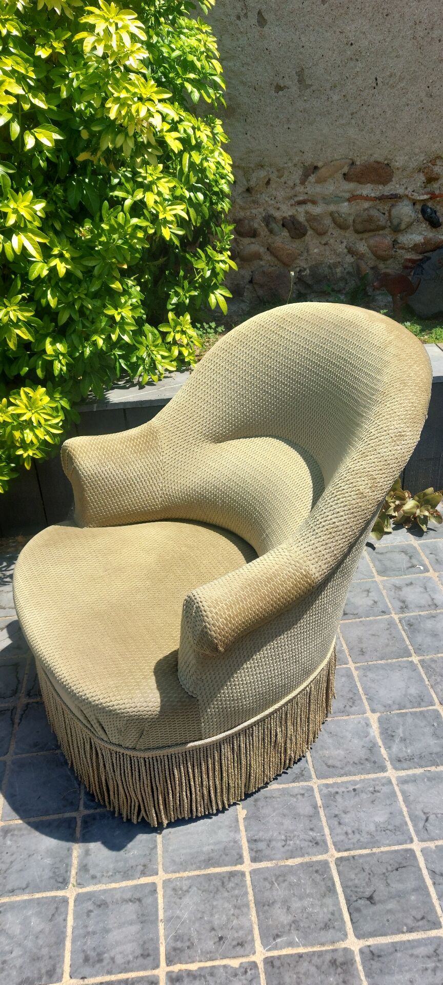 Frog chairs
