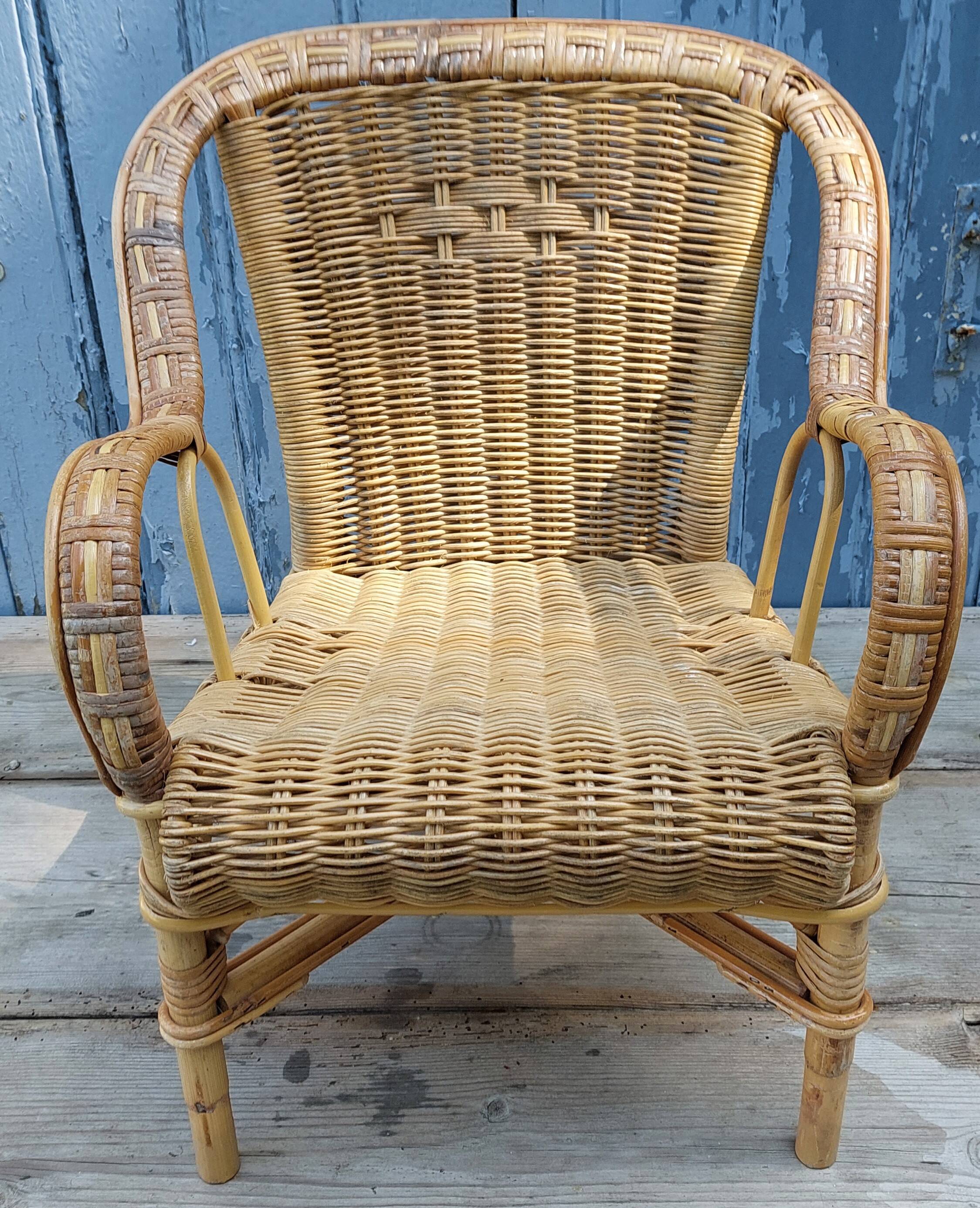 Rattan children's armchair