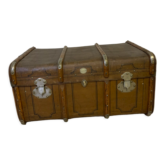 Travel trunk