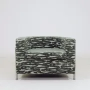 Brutalise lobby longue chair verdigris green 