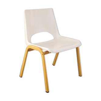 Chaise d'école enfant