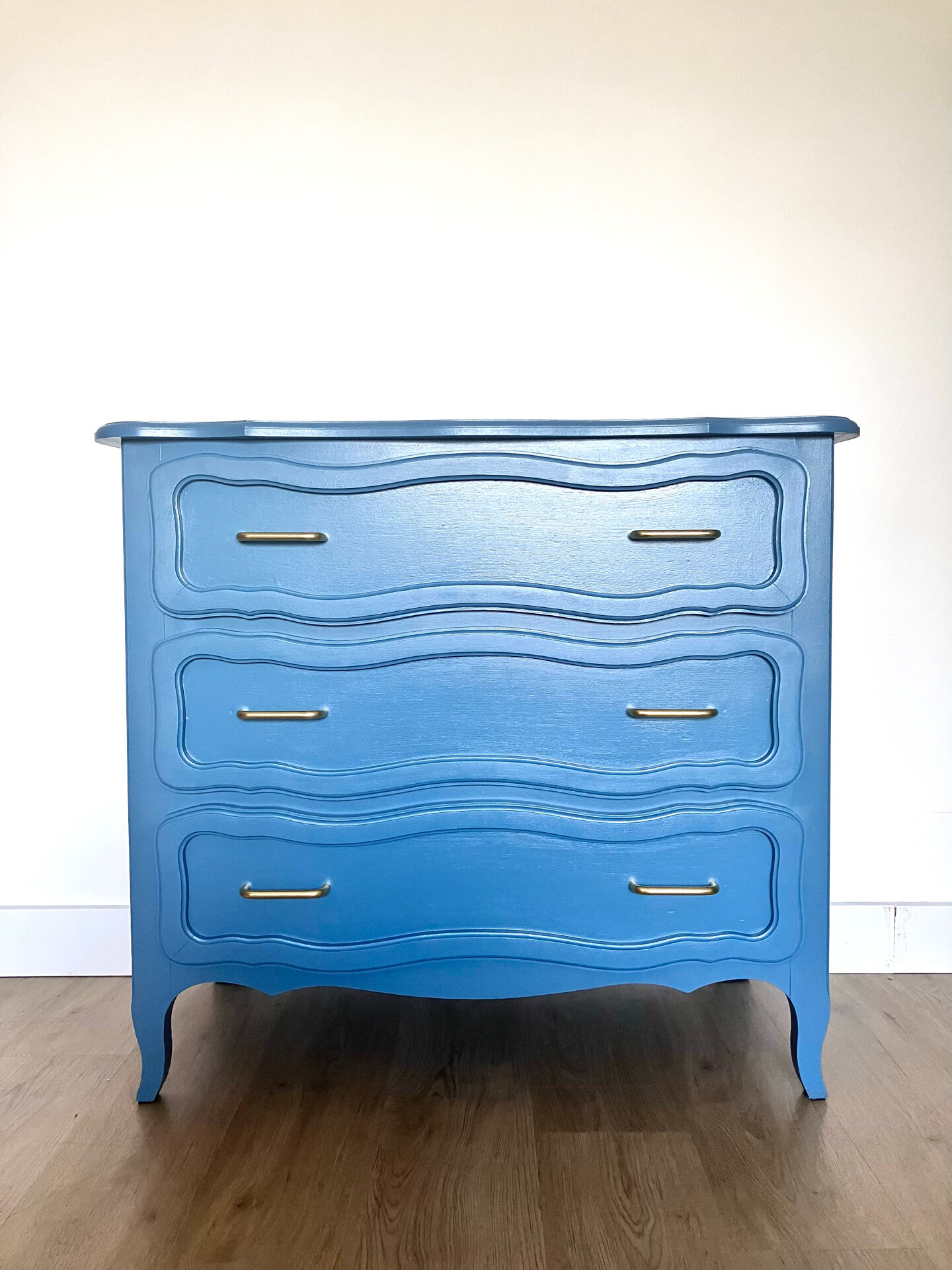 Organic blue chest of drawers