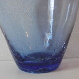 Blue vase glass blows