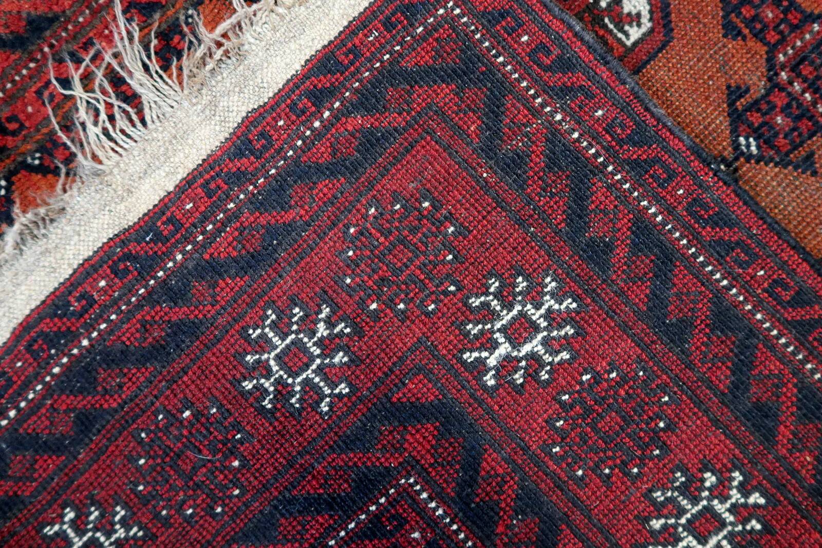 Handmade antique Afghan Baluch rug 118cm x 149cm, 1920s