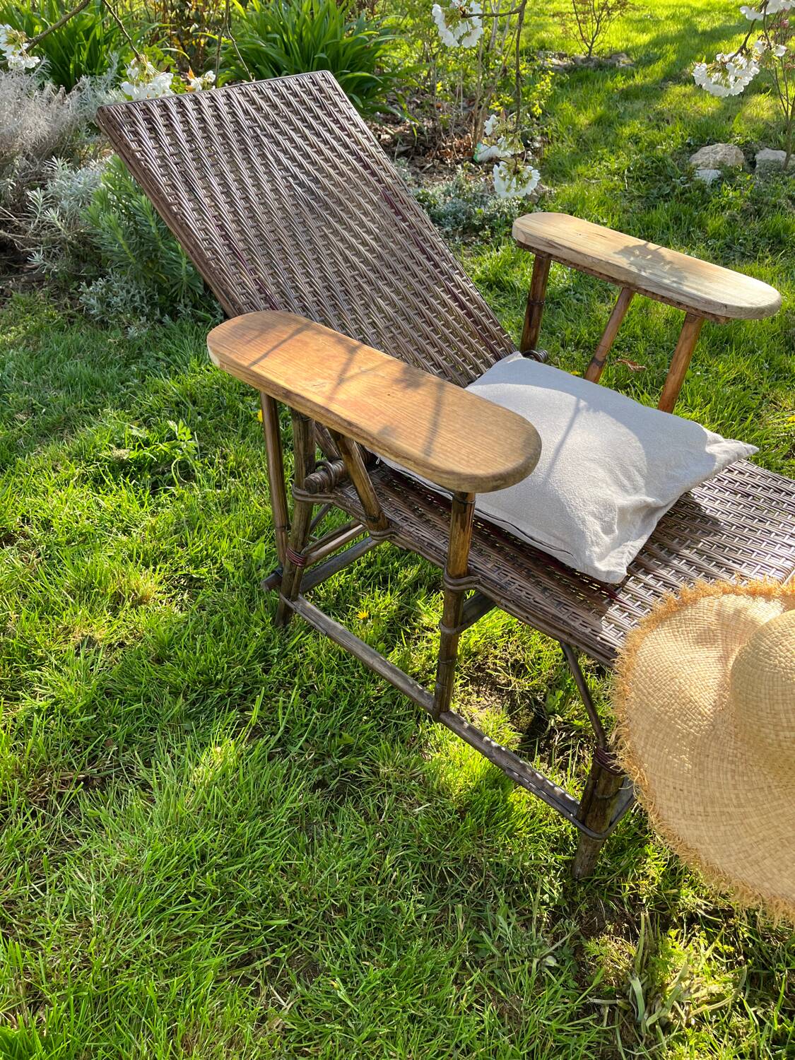 Rattan deck chair