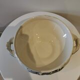 Soup pot Sarreguemines late nineteenth early twentieth century