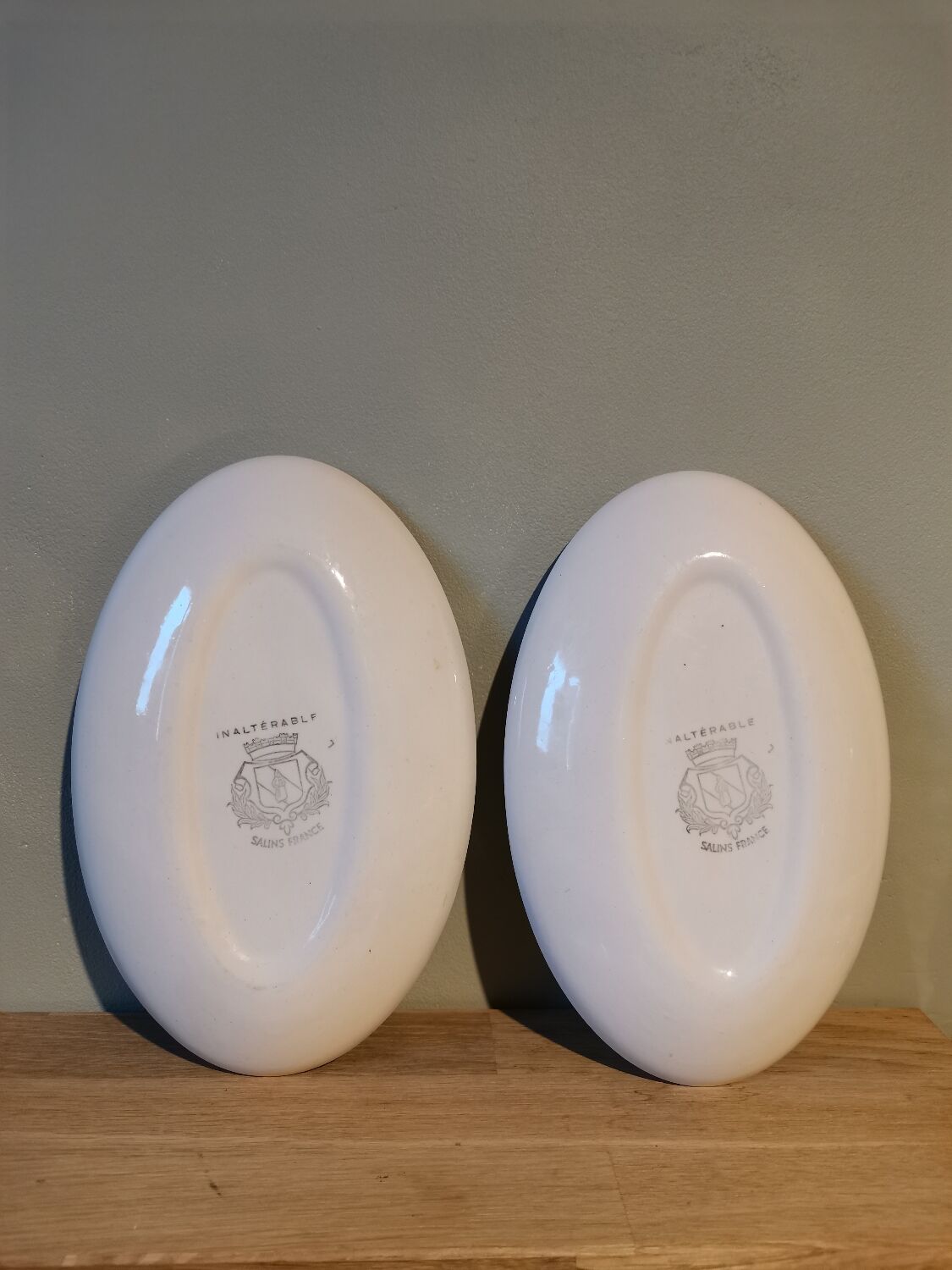 Set of 2 vintage oval plate ravioli with flower motif Moulin des Loups France