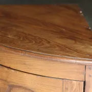 Splendid walnut corner cabinet from the early 19th century. A magnificent patina.