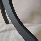 Marble tripod sellette