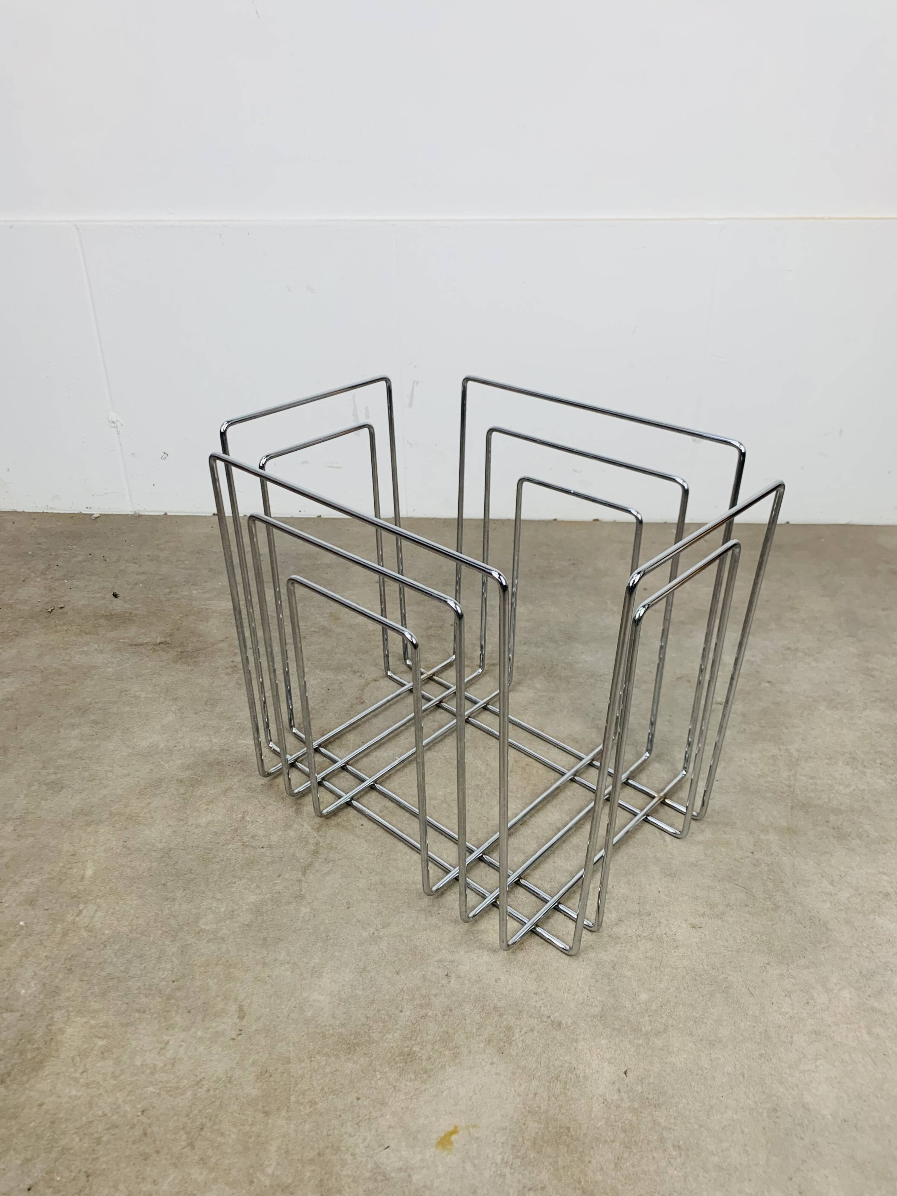 Porte revue en métal chromé par Willi Glaeser pour TMP années 80