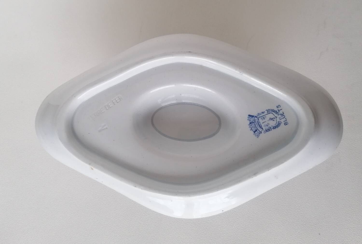 Cornflower iron gravy boat Saint Amand